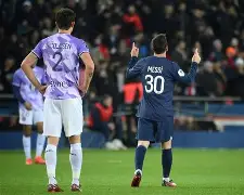 赛前体能课后,巴黎圣日耳曼手感冰凉备战欧冠,压力陡增,球队文化再被提及(巴黎圣日耳曼vs里昂回放) 赛前体能课后,巴黎圣日耳曼手感冰凉备战欧冠,压力陡增,球队文化再被提及(巴黎圣日耳曼vs里昂回放)