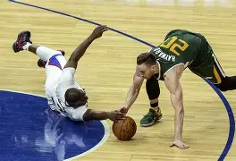 哈登审判之投全场回放视频 哈登审判之投全场回放视频