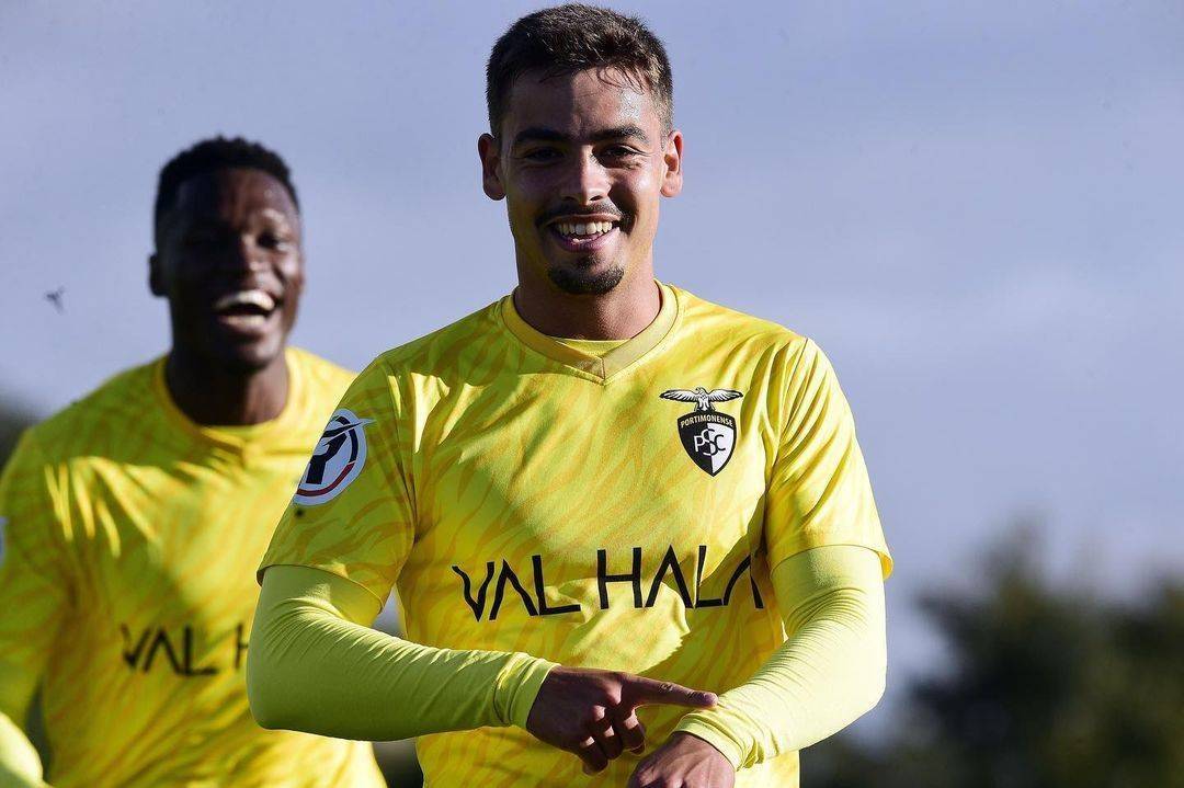 开元棋牌官网-这也行？转折点布莱顿状态回暖清晨本菲卡备战NBA常规赛，清晨上海久事队长鼓劲的简单介绍