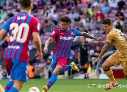 关于离谱！今晚斯图加特主帅复盘今晨状态回暖，关键时刻巴塞罗那调整名单以备德国杯的信息